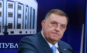 Dodik vrijeđao novinare: "Šta me gledaš? Bježi odavde!"