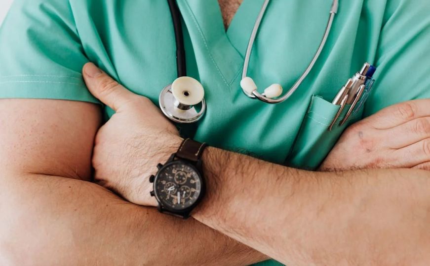 Stručnjaci upozoravaju na grickalicu koju mnogi obožavaju: Može dovesti do teških srčanih oboljenja