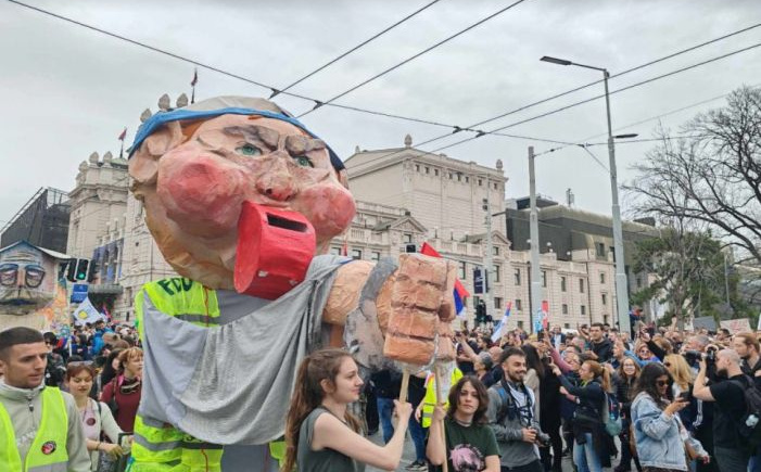 Studenti napravili četiri lutke-karikature: Predstavljaju zahtjeve blokada