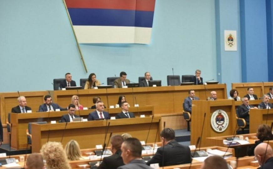 Zastupnici SDA i DF uputili Zahtjev za stavljanje van snage Odluke o utvrđivanju nacrta Ustava RS