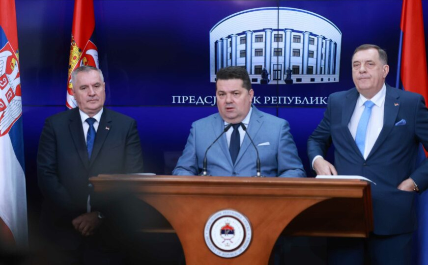 Dragan Bursać: Šrodingerova država Bosna i Hercegovina