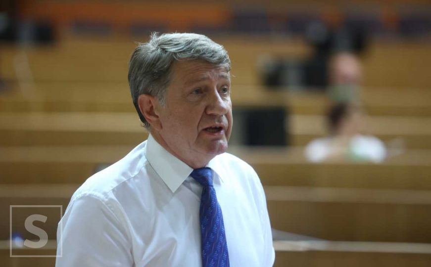 Zastupnici SDA i DF-a predali zahtjev Ustavnom sudu BiH: "Prave se uslovi za otcjepljenje RS"
