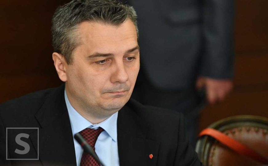 Dizdar o vandalizmu u Brčkom: "Direktan napad na suverenitet, ustavni poredak i simbole države"
