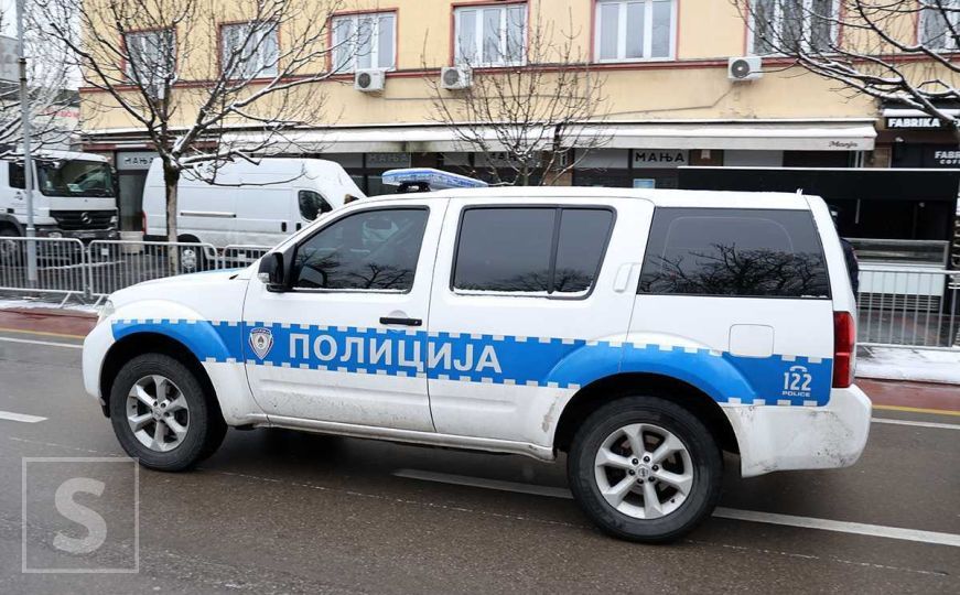 Policija u Prijedoru pokrenula istragu: Muškarac slao neprimjerene poruke 15-godišnjakinji