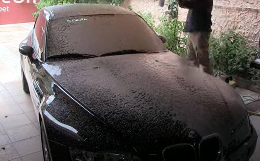 Stručnjaci iz autopraonice savjetuju: Ovako perite automobil kako bi izbjegli oštećenja