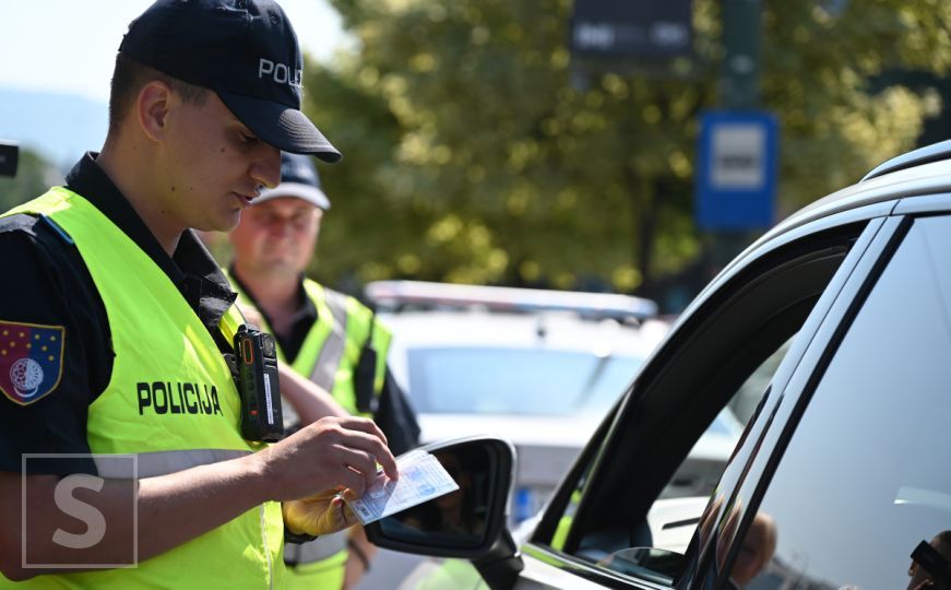 Izmjene zakona: Rigorozne kazne za divljanje za volanom i korištenje telefona u vožnji