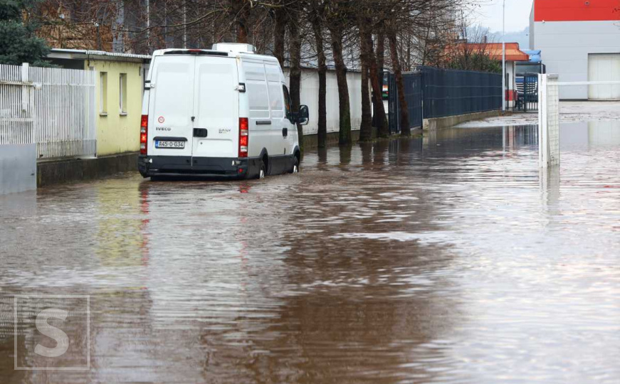 Kiša stvara probleme u BiH: Poplave i blokirani putevi – šta nas još očekuje?