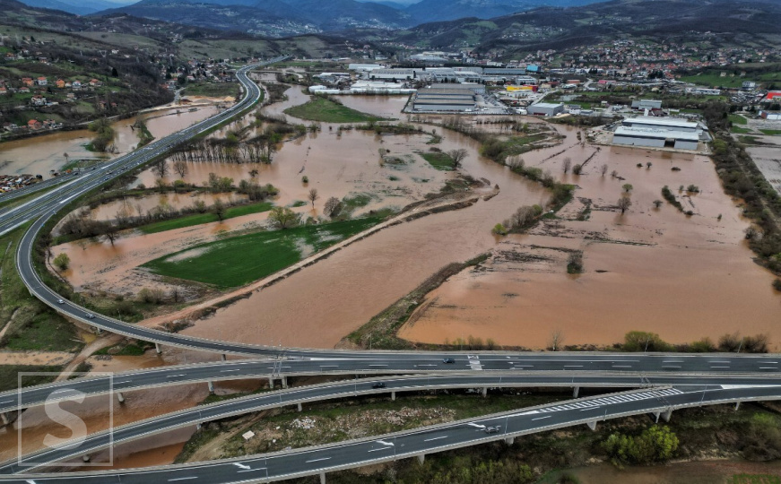 Poplavljeni Rajlovac i Bojnik: Pogledajte prizore iz zraka