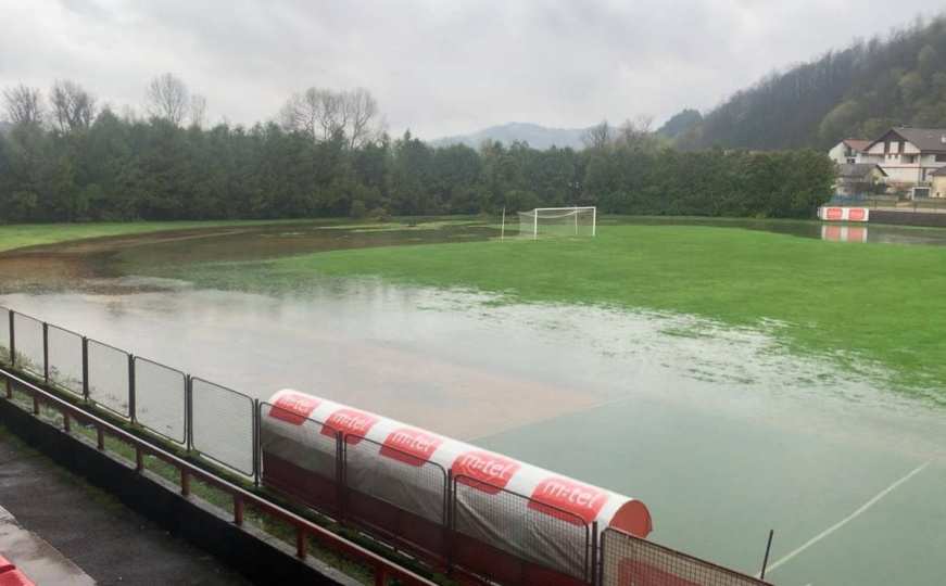 Stadion jednog od najstarijih klubova u BiH ponovo poplavljen