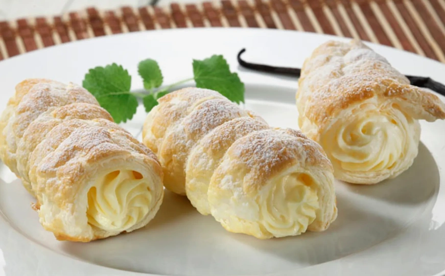 Dolcela recept | Rolice sa kremom od vanilije – Slatka poslastica koja osvaja srca