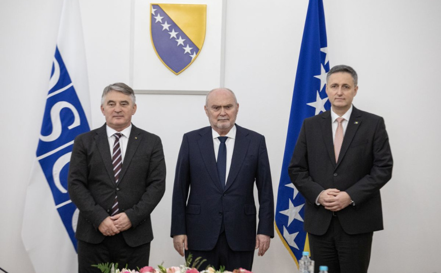 Komšić i Bećirović se sastali sa generalnim sekretarom OSCE-a Feridunom H. Sinirlioğluom