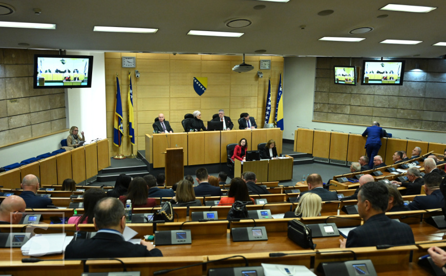 Burno u Parlamentu FBiH: Četiri člana Odbora za boračka pitanja podnijela ostavke