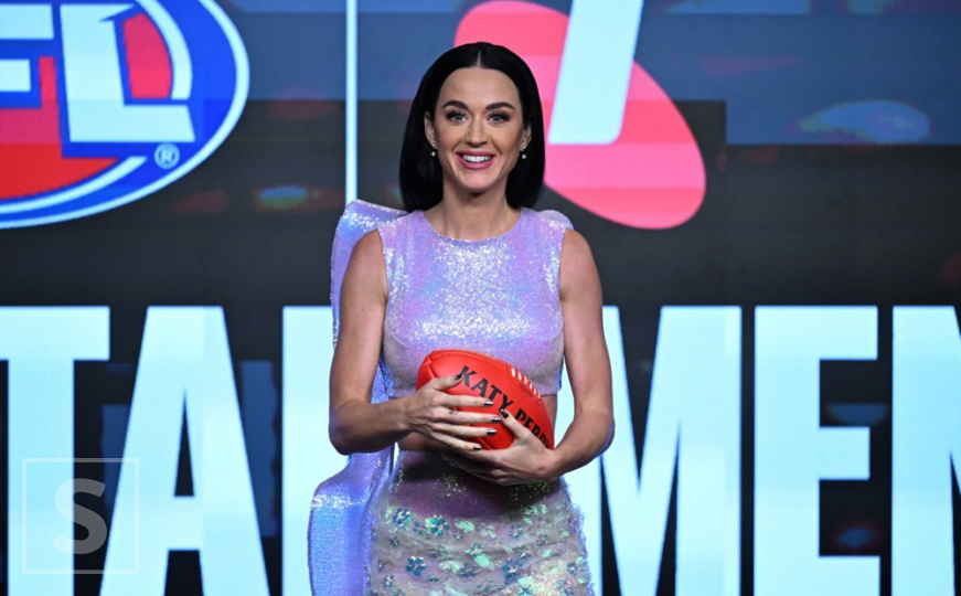 Katy Perry će letjeti u svemir: Zajedno s njom na misiju ide još pet žena