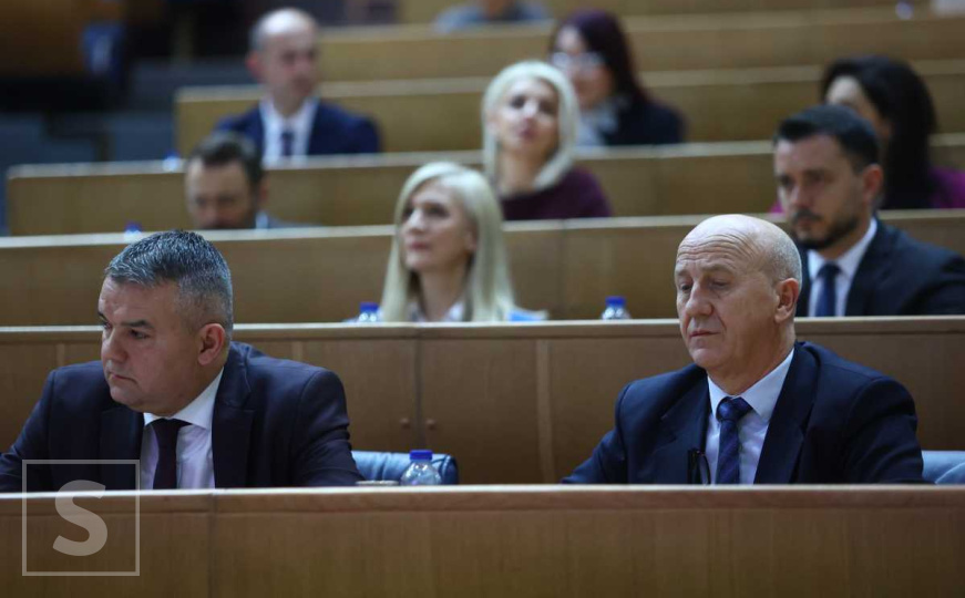 Kako je ko glasao: HDZ-ovci bili protiv smjene SNSD-ovih kadrova iz Vijeća ministara