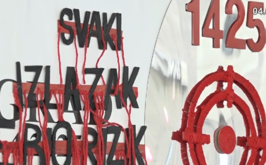 'Vrijeme je za suočavanje': Ulična instalacija u Beogradu za 33 godine od početka opsade