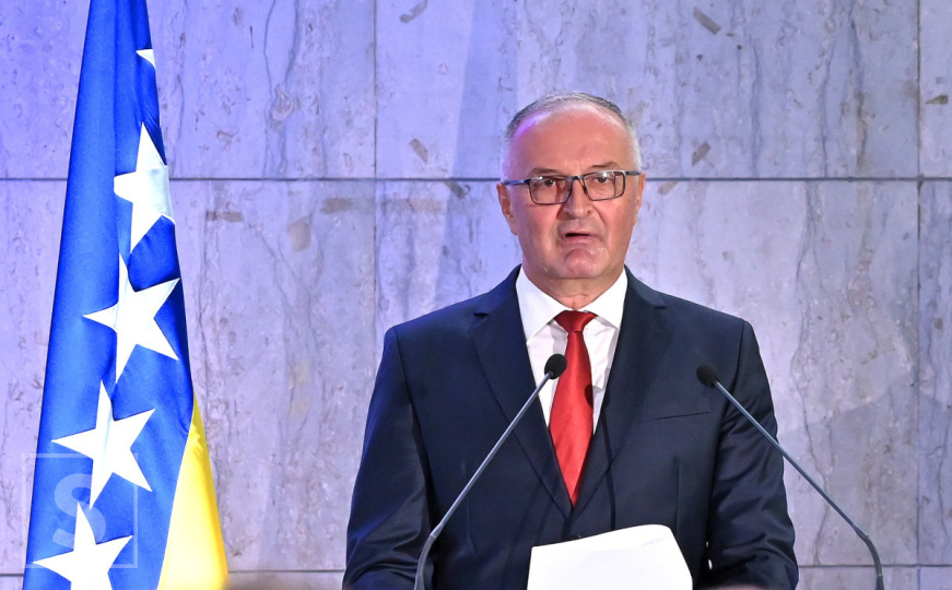 Helez: Put na koji je pomahnitali Dodik krenuo će završiti samo na jedan način - njegovim hapšenjem