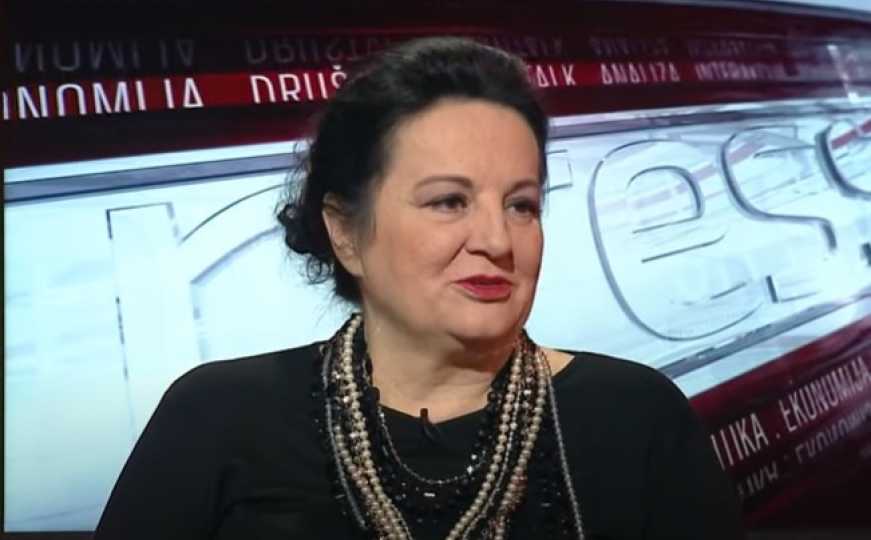 Svetlana Cenić poredila ekonomsku situaciju u RS sa scenom iz filma: "Al' ga je opravio"