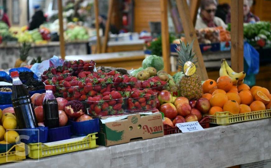 Sezona omiljenog voća je počela: Budite oprezni prilikom pranja, smatraju ga opasnim