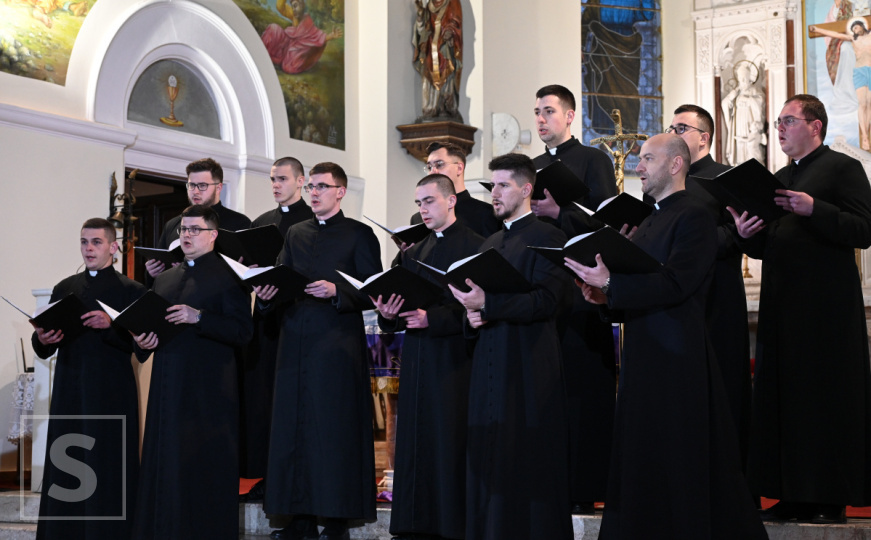 KoncertiDA: U župi Presvetog Trojstva u Novom Sarajevu održan Korizmeni koncert"