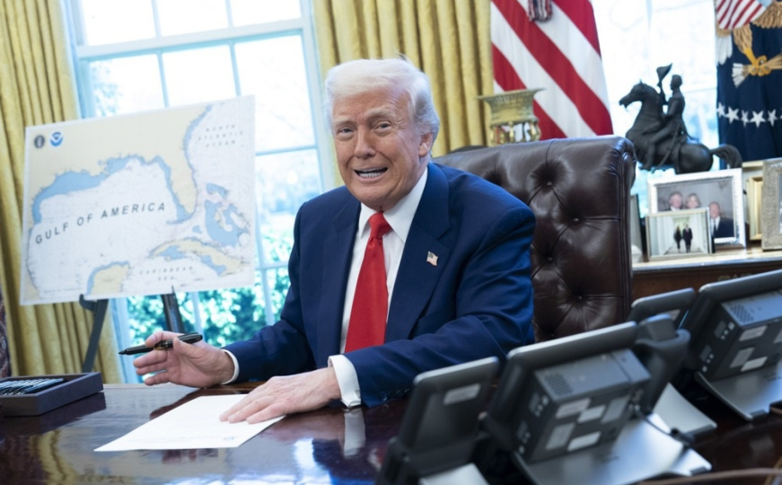 Donald Trump potpisao novu bizarnu naredbu: "Učinimo američko tuširanje ponovo sjajnim"