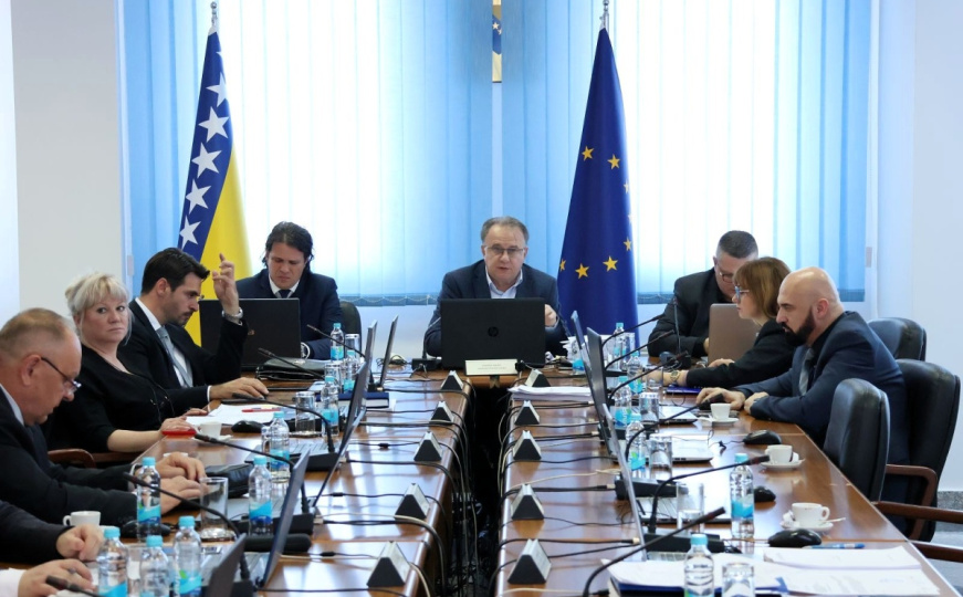 Federalna vlada odobrila kredit: Više od 7 miliona maraka za obnovu vodovoda u Sarajevu