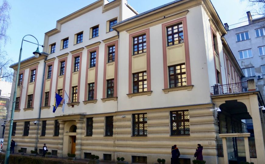 Akcija u Sarajevu: Uhapšen predsjednik komisije iz Općine Novo Sarajevo zbog primanja mita