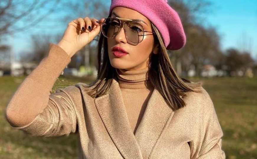 Hana Hadžiavdagić objavila fotografiju stare iskaznice: "Imala su ih djeca u ratu"