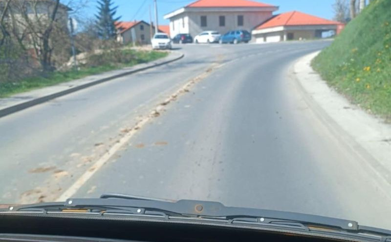 Blato sa gradilišta prekrilo ulicu u Sarajevu: Komunalni redari izašli na teren - slijede sankcije