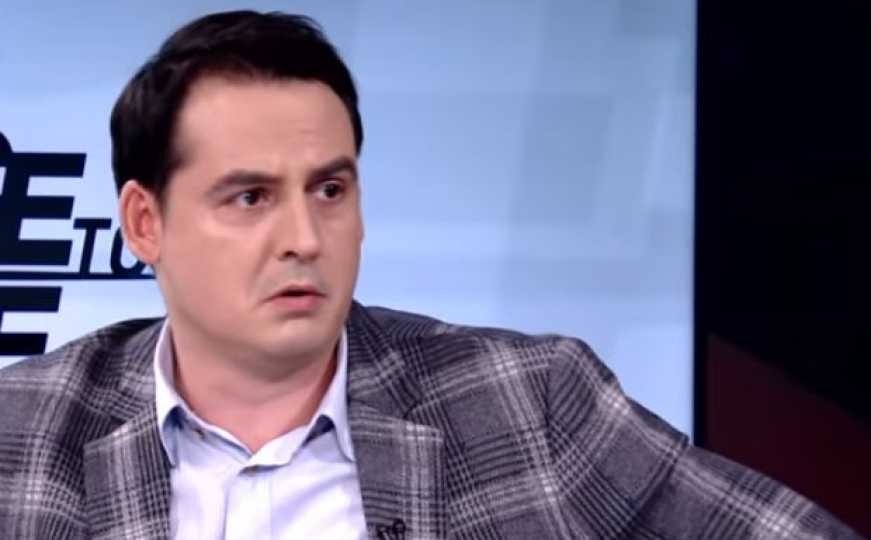 Zoran Kesić objavio fotografiju iz Novog Pazara: 'Sve što je potrebno znati stalo je na jednu sliku'