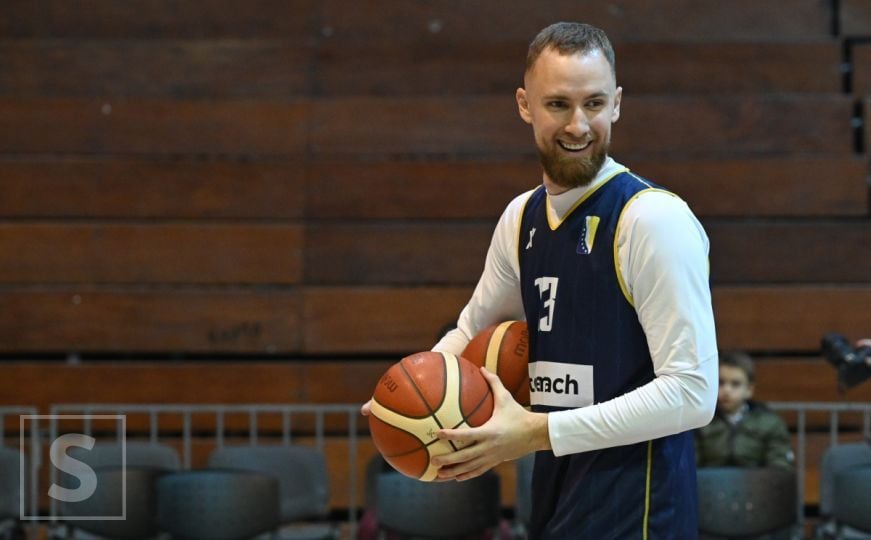 Džanan Musa objavio prvu fotografiju sa novom djevojkom