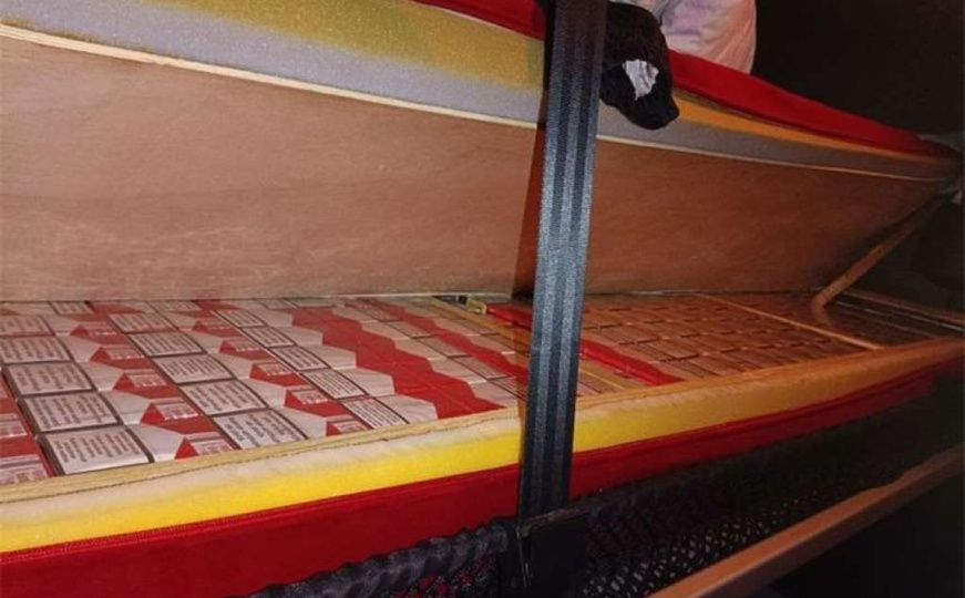 Vozač iz BiH švercovao cigarete, kažnjen sa 45.000 eura