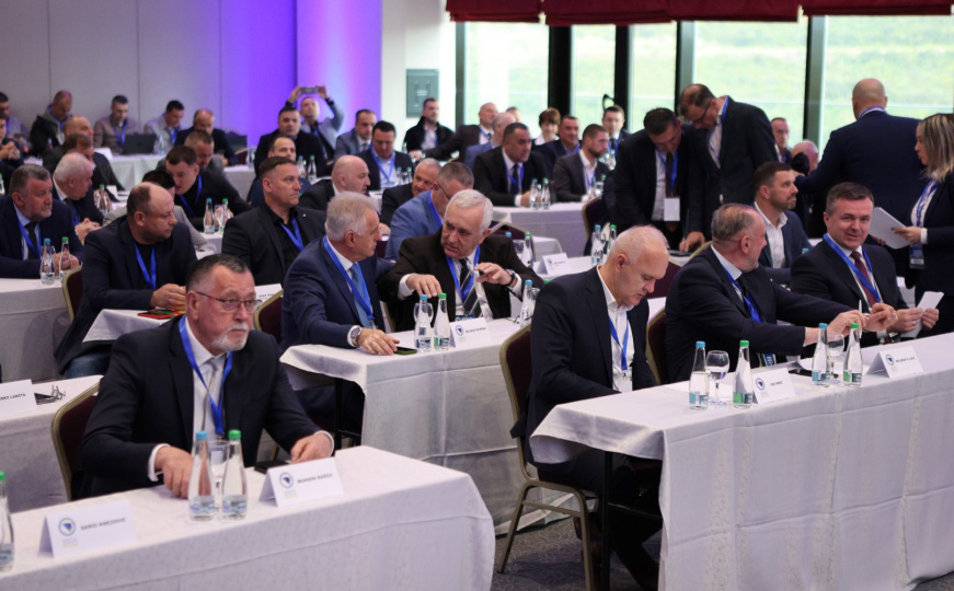 Bivši fudbaler žestoko prozvao bošnjačke predstavnike u N/FS BiH: "Jedni od najgorih ljudi u državi"