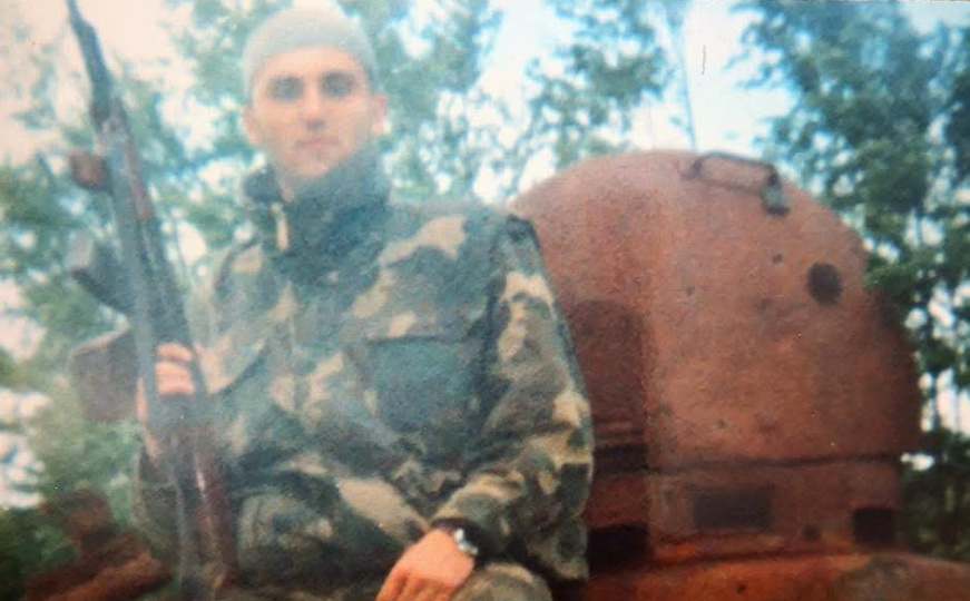 Igor Stojanović objavio fotografiju u uniformi: 'Ja znam gdje sam bio i šta je Armija RBiH'