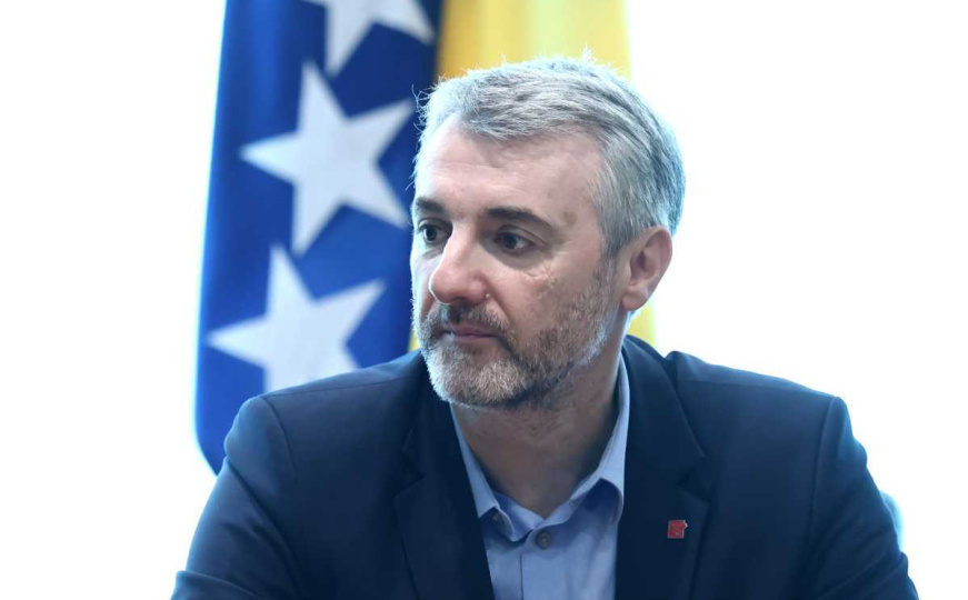 Edin Forto: 'Ukoliko izgubimo kontrolu nad bh. nebom, može se desiti da je više ne vratimo'