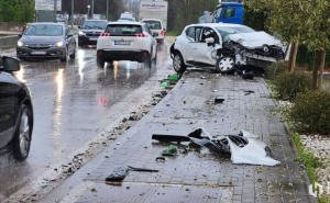 Teška saobraćajna nesreća u Hercegovini: Vozila sletjela sa kolovoza, dvije osobe povrijeđene