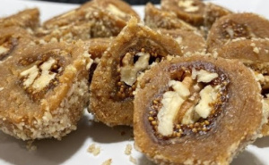 Svekrvino oko: Jednostavan, brz i sočan kolač koji će vas oduševiti svojim ukusom