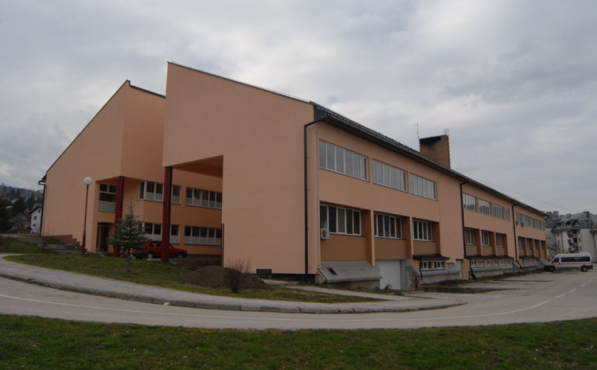 Još jedna tragedija na putevima u BiH: Vozač preminuo za volanom, pozlilo mu u toku vožnje