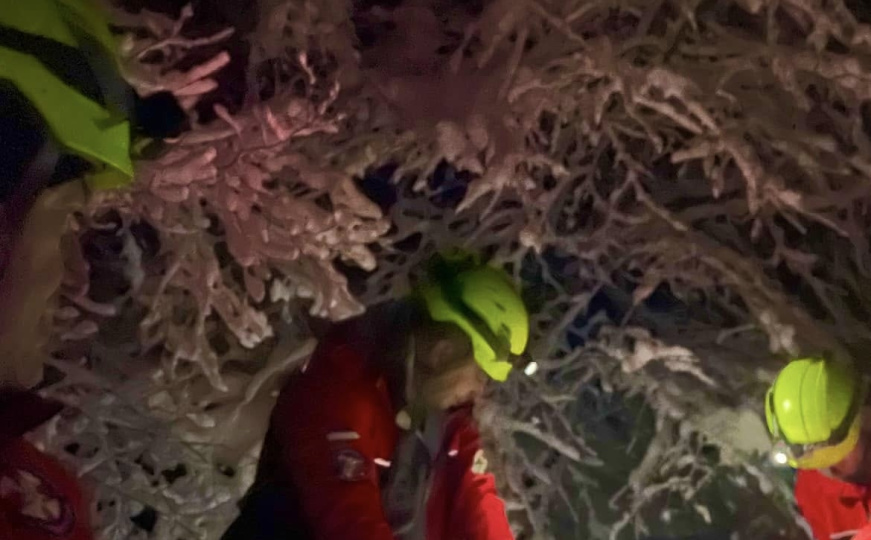 Crni dan u BiH: Jedna osoba nastradala na Magliću, spasioci na terenu