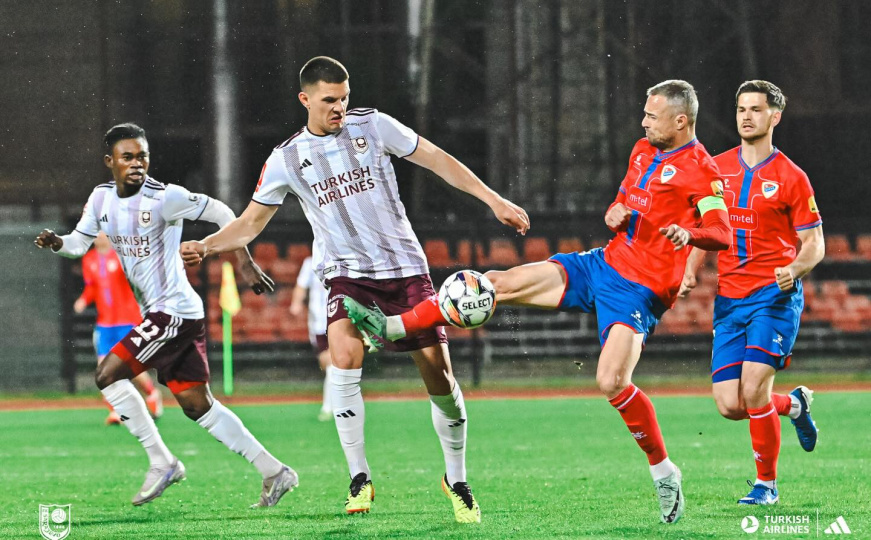 Borac uz sporni penal savladao Sarajevo, sudija Kazlagić u centru pažnje