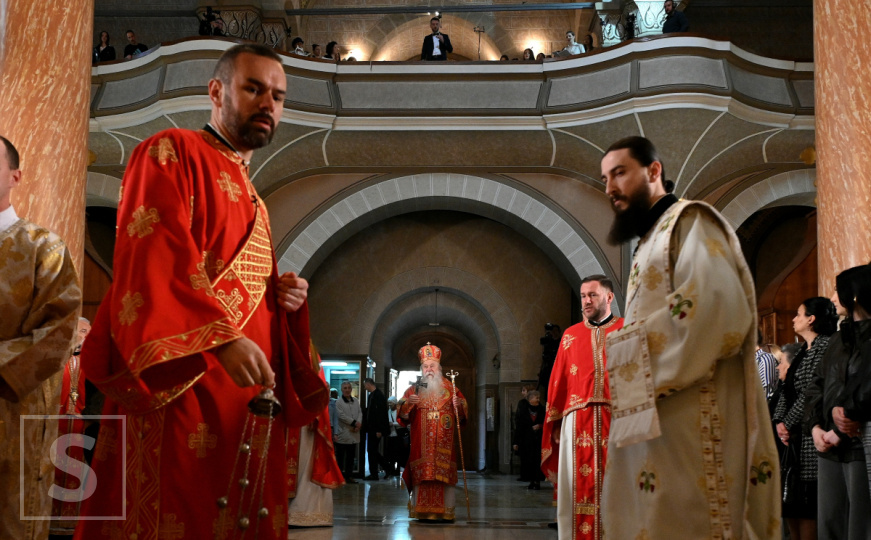 Vaskršnja poruka iz Saborne crkve - Mitropolit Hrizostom: 'Mudre politike da budu rješenje problema'