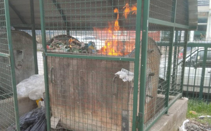 Dokle više? Neko je ponovo zapalio otpad u Hadžićima: 'Treća situacija u manje od 10 dana'