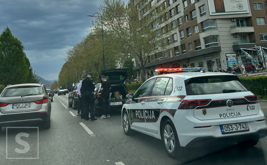Saobraćajna nesreća u Sarajevu: Policija na terenu, zabilježene gužve