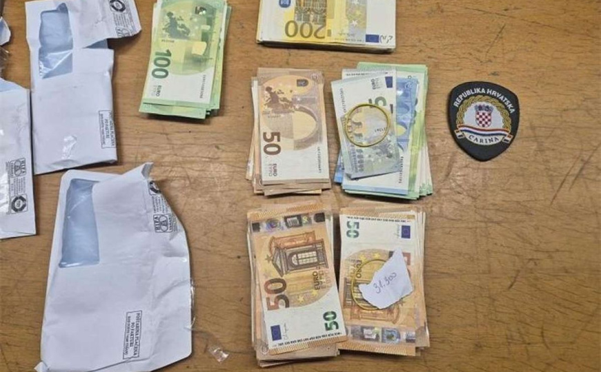 Državljanin BiH pokušao unijeti u Hrvatsku 61.000 KM: Skoro četvrtinu toga morao dati za kaznu