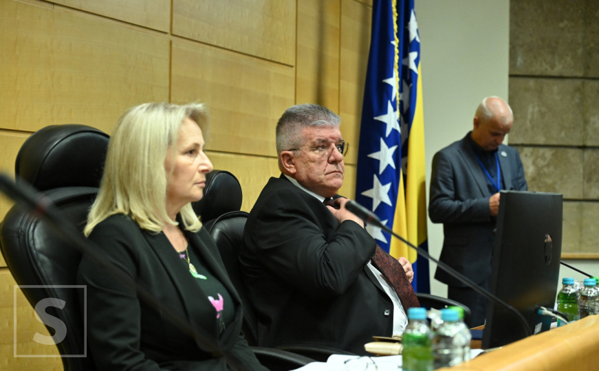 Samo što je počela: Sjednica Parlamenta FBiH otkazana zbog neusvajanja dnevnog reda