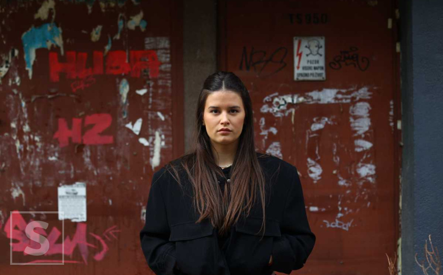 Anastasija Dunjić uoči premijere u SARTR-u: 'Podroom' - provokativna predstava za 16+