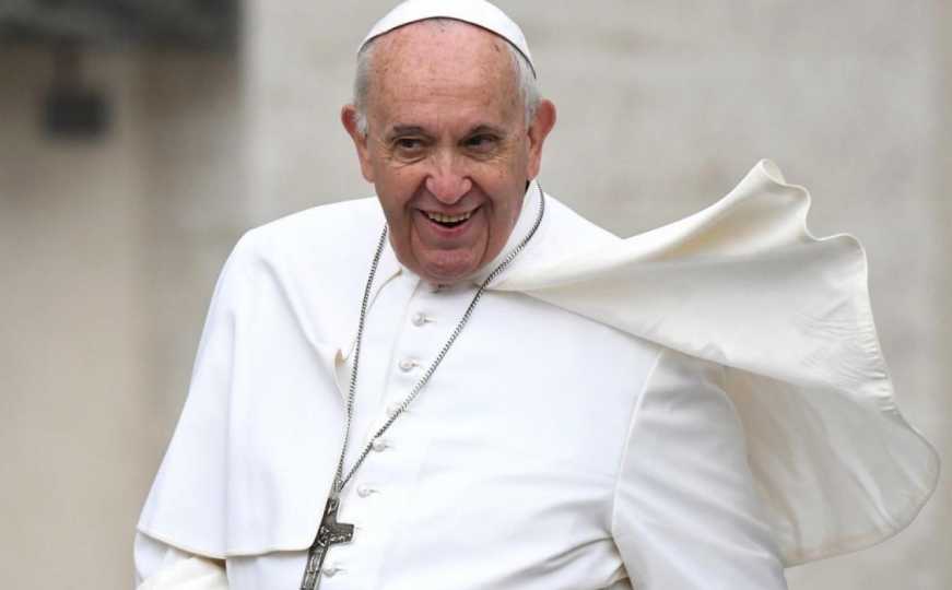 Papina 'tech oporuka': I sam postao žrtva deepfakea, ali nikada nije bježao od tehnologije