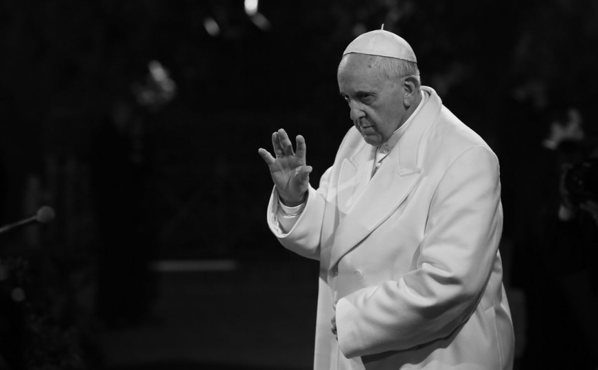 Papa Franjo je izabrao najjednostavniji kovčeg i sahranu van Vatikana