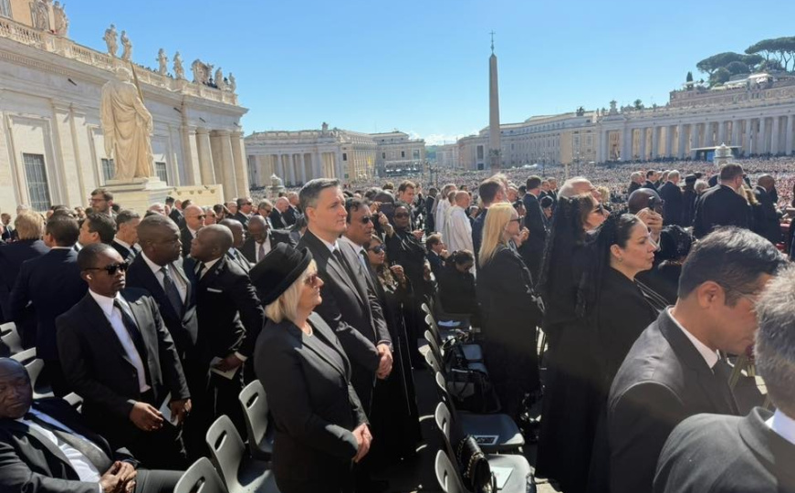 Denis Bećirović iz Vatikana: 'Papa Franjo će nedostajati svim ljudima dobre volje'