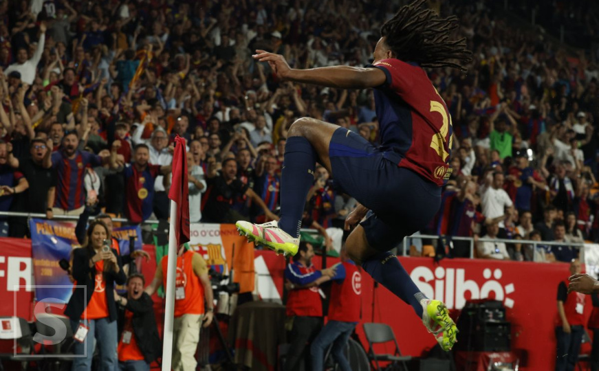 Apsolutna ludnica u El Clasicu: Pobjeda Barcelone i pomračenje uma zvijezda Reala u finišu utakmice