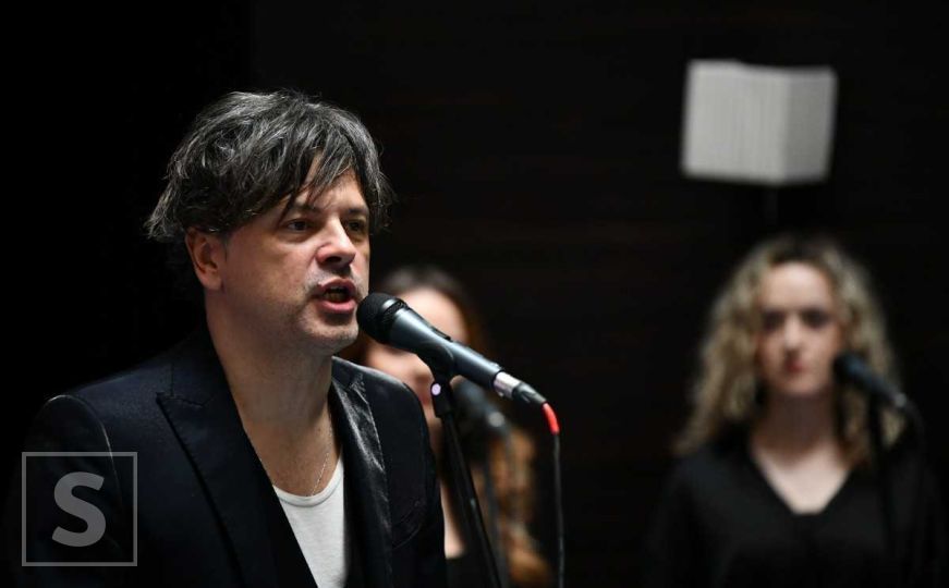 Danas uživamo uz Reginu i bezvremenski hit "Ljubav nije za nas"